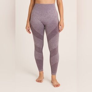 PINK Victoria’s Secret seemless tights
Size medium women